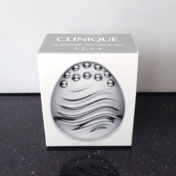 Clinique Sonic System Massage Applicator - Picture 2 of 2